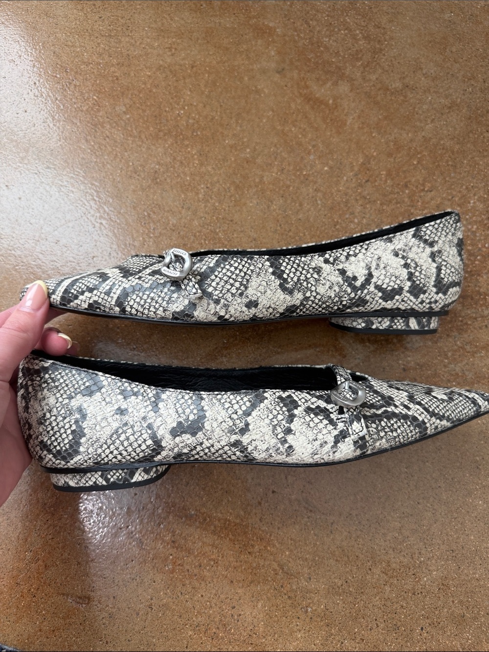Rebecca Minkoff Buckle Flat Snakeskin Print Pointed Toe Flats Leather 6M - Picture 3 of 8